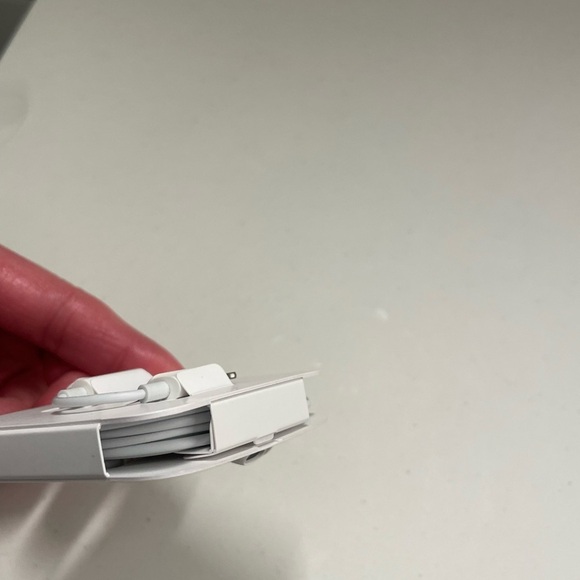 NWOT Apple White Wired Earbuds with Dongle - Picture 3 of 3